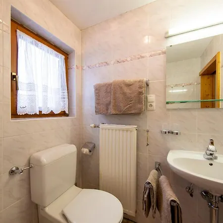 Gaestehaus Strauss Seefeld in Tirol