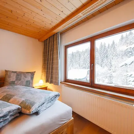 Gaestehaus Strauss Apartman *