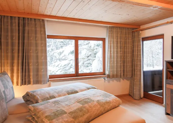 Апартаменты Gaestehaus Strauss